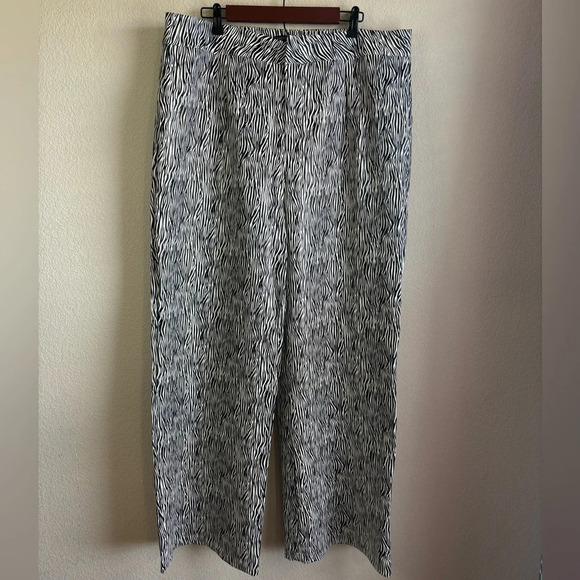 Fashion Nova Faux Leather Zebra Print Wide Leg Pants 2X - Picture 1 of 7
